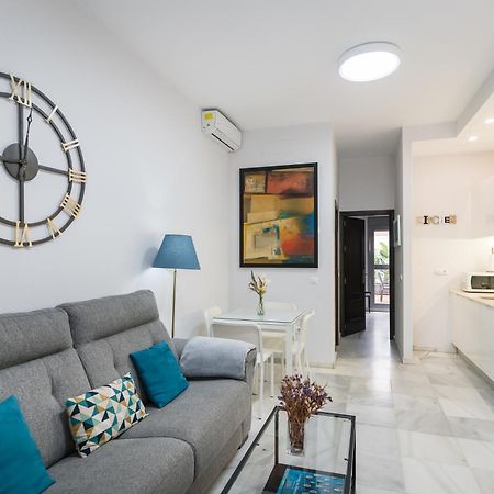 Apartamento Triana Deluxe Con Patio Privado Sevilla Exterior foto