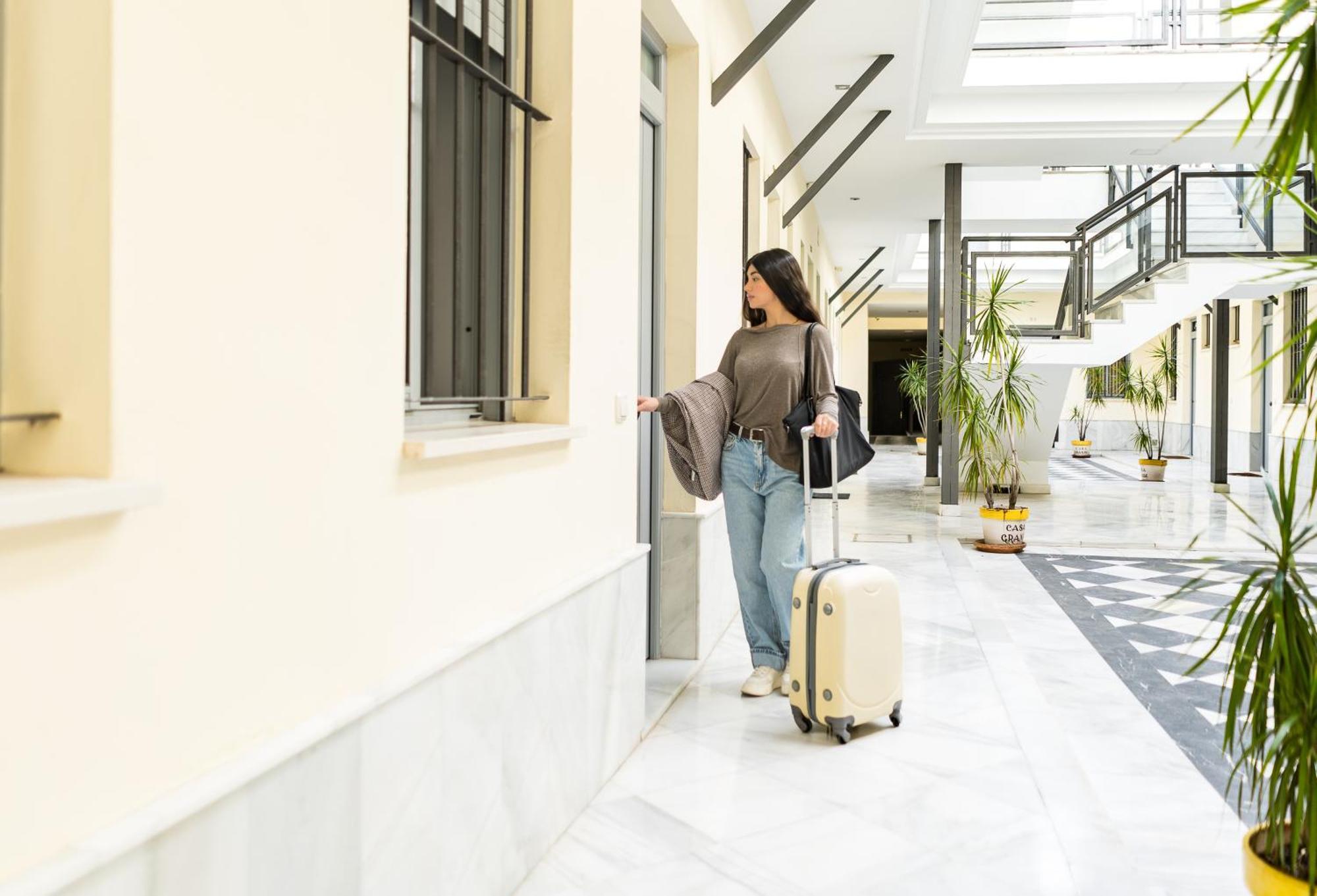 Apartamento Triana Deluxe Con Patio Privado Sevilla Exterior foto
